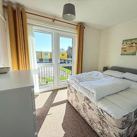 Lovely 4 Berth Chalet To Hire In Hemsby Nearby The Beach Ref 18177B Экстерьер фото